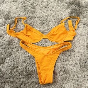 Abercrombie size XS ribbed yellow bathing suit.